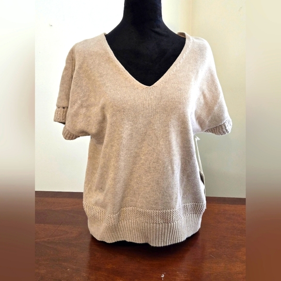 🆕️ Joie 100% Cotton Cream Color Short Sleeve V-Neck Sweater Size Small - Picture 1 of 10